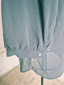 Damen Durchsichtige 3/4 Arm Bluse Grau Größe 38 von H&M – Bild 4 von 5