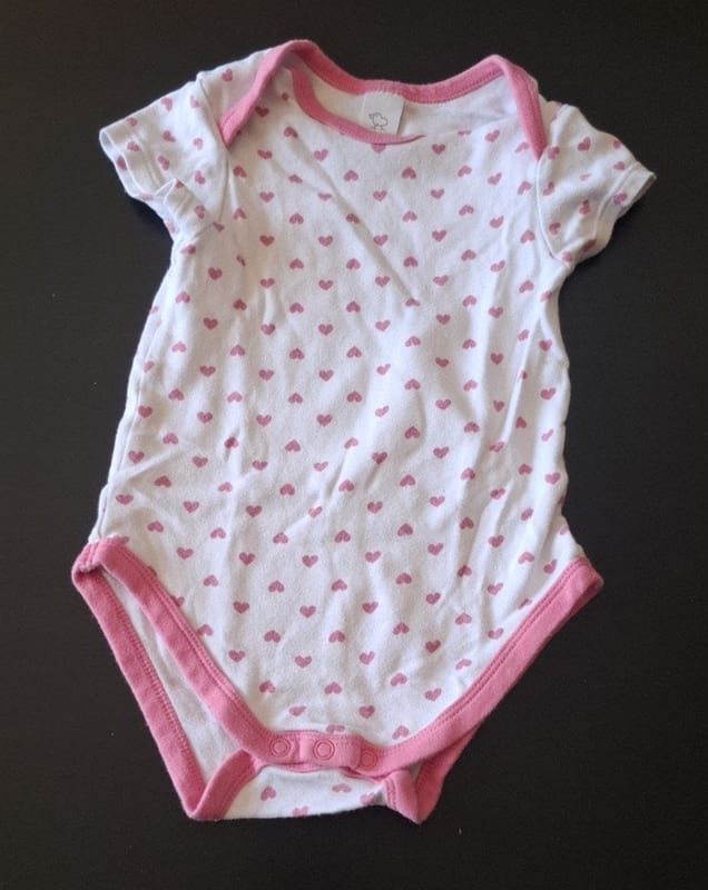 Baby Kurzarm-Body mit Herzchenmuster Gr.86 – Weiß/Rosa