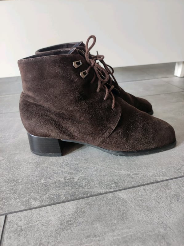Damen Braune Wildleder-Stiefeletten mit Schnürung – Größe 39 – Bild 4 von 7