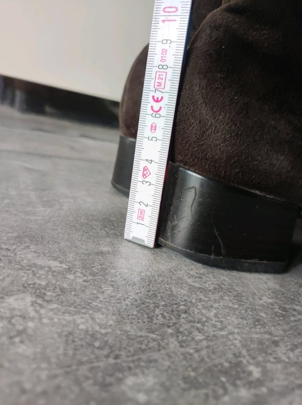 Damen Braune Wildleder-Stiefeletten mit Schnürung – Größe 39 – Bild 5 von 7