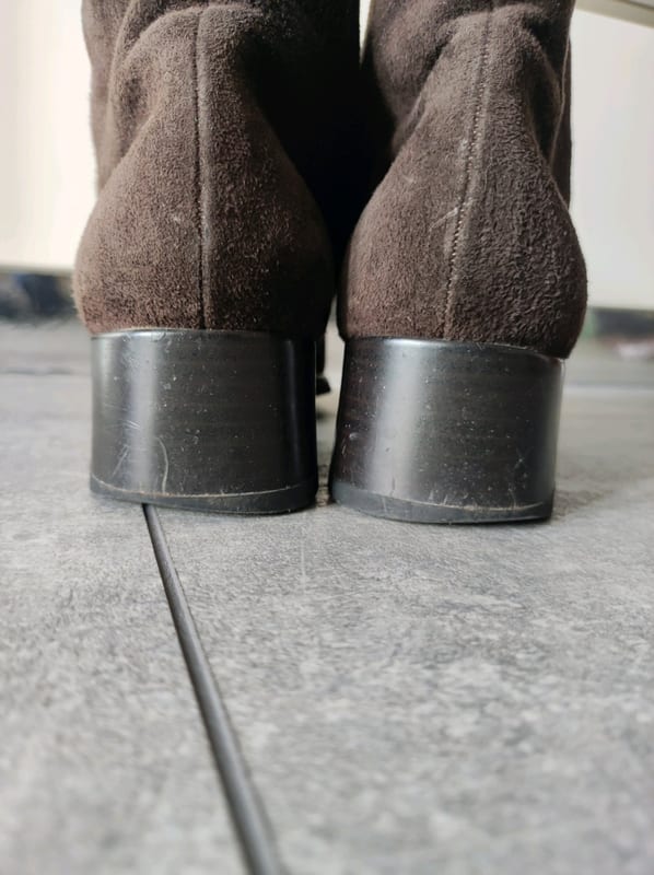 Damen Braune Wildleder-Stiefeletten mit Schnürung – Größe 39 – Bild 6 von 7