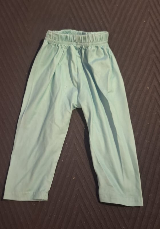 4er Set Kinderhosen Gr. 6 bis 9 Monate (68 bis 74) – Bunt – Bild 2 von 5