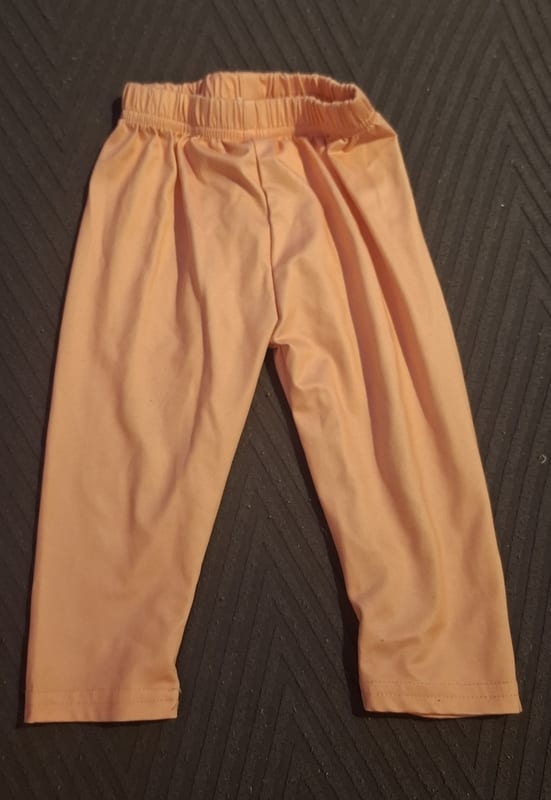 4er Set Kinderhosen Gr. 6 bis 9 Monate (68 bis 74) – Bunt – Bild 2 von 5