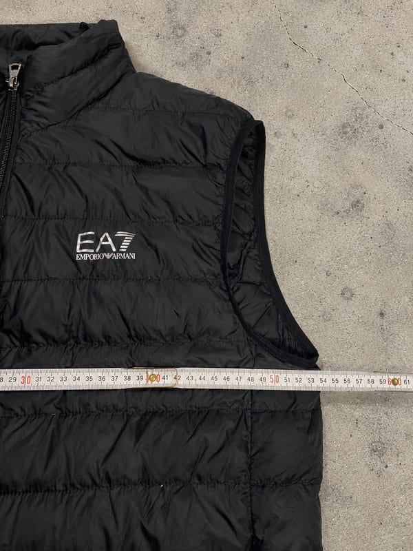 Herren Originale EA7 Armani Pufferweste Gr. M – Schwarz – Bild 5 von 8