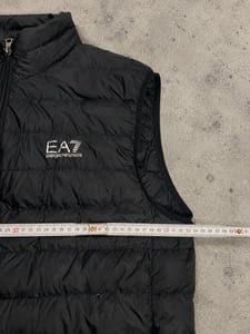 Herren Originale EA7 Armani Pufferweste Gr. M – Schwarz – Bild 5 von 8