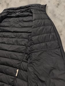 Herren Originale EA7 Armani Pufferweste Gr. M – Schwarz – Bild 7 von 8