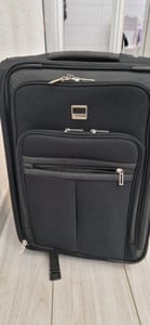 Schwarzer Trolley-Koffer mit Teleskopgriff, Handgepäckgröße – Bild 5 von 6