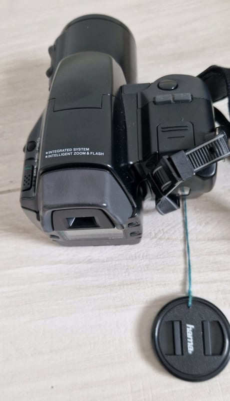 Olympus iS-1000 Kompaktkamera mit Tasche und Anleitung – Bild 5 von 6