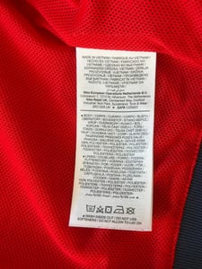 Herren Windbreaker Jacke mit Kapuze – Rot/Marineblau – Größe M – Bild 6 von 7