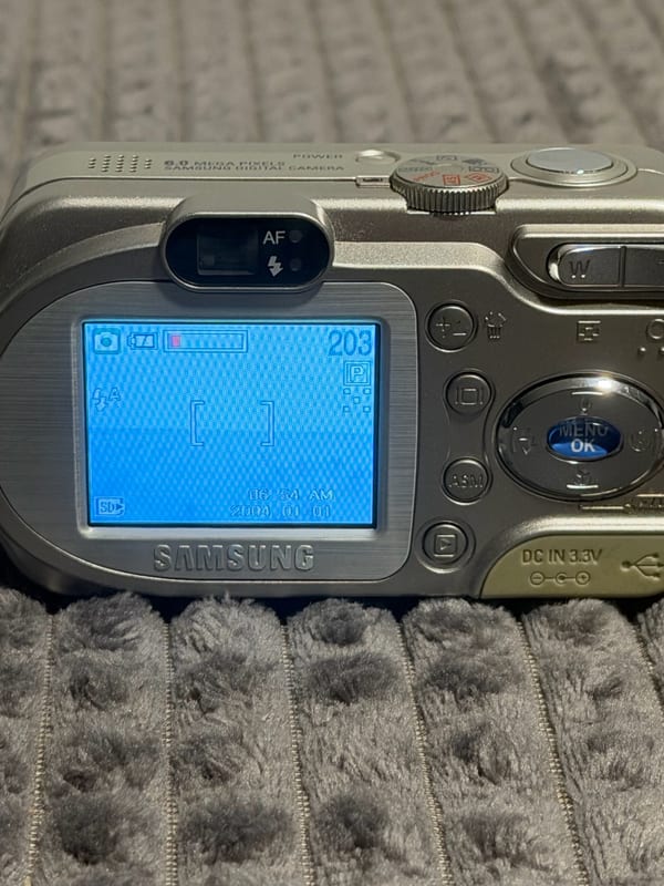 Digitalkamera Digimax A6 mit Tasche und Trageband – Bild 9 von 11