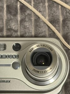 Digitalkamera Digimax A6 mit Tasche und Trageband – Bild 11 von 11