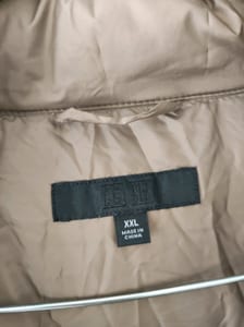 Damen Lange Daunenjacke mit Bindegürtel – Beige – Größe XXL – Bild 4 von 9