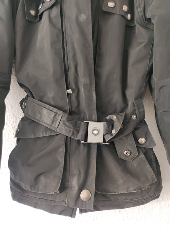 Damen Winterjacke mit Kunstfellkapuze und Gürtel – Schwarz – Größe XS – Bild 2 von 10