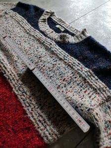 Damen Gestreifter Strickpullover mit Rundhals in Marine, Rot und Beige – Größe M – Bild 5 von 7
