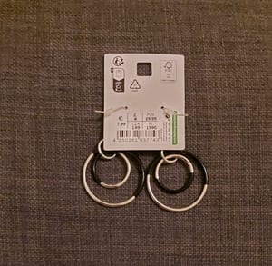 Damen Ohrhänger mit doppelten Ringen – Schwarz/Silber – Bild 2 von 2