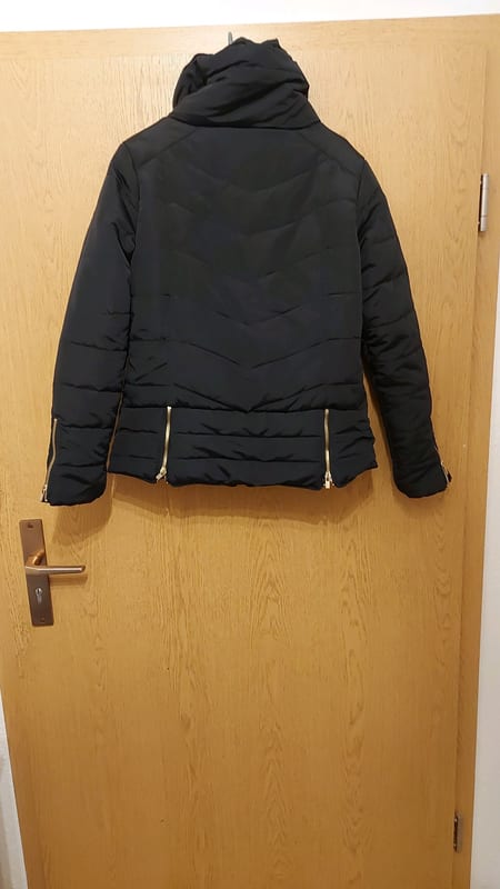 Damen Schwarze gesteppte Winterjacke mit Stehkragen – Größe L/XL – Bild 2 von 4