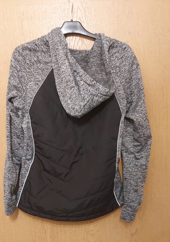 Damen Sportjacke mit Kapuze – Größe M – Grau/Schwarz – Bild 2 von 2