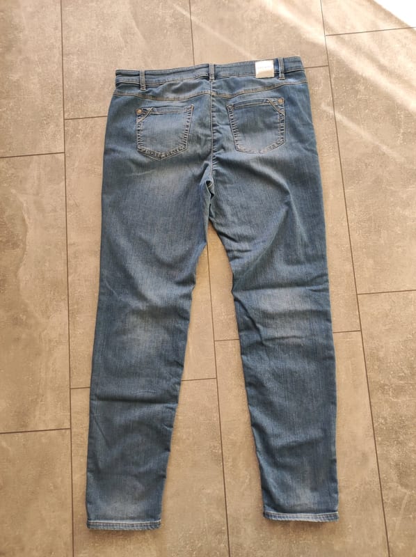 Damen Jeans in Mittelblau, Skinny-Schnitt – Größe 46 – Bild 4 von 7