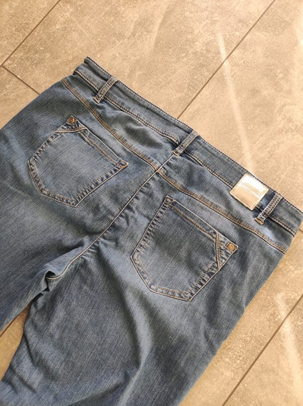 Damen Jeans in Mittelblau, Skinny-Schnitt – Größe 46 – Bild 5 von 7