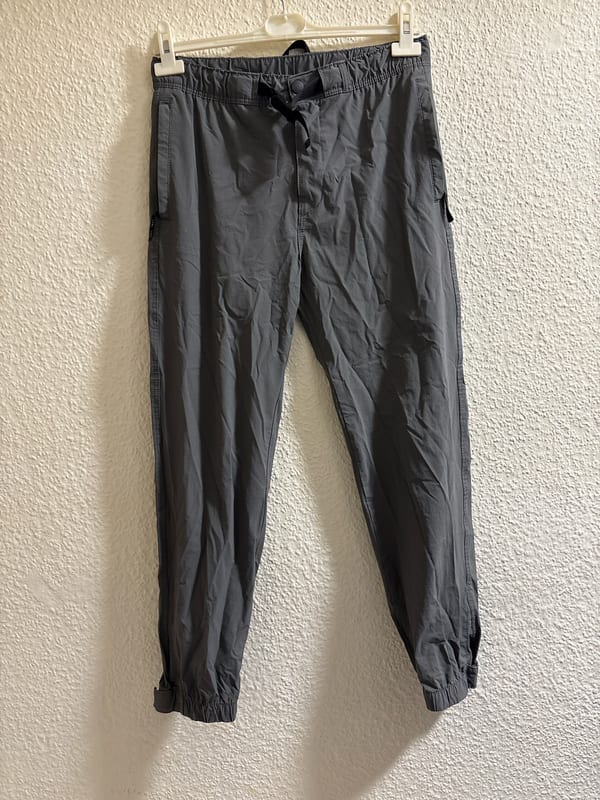 Herren Graue Outdoor-Hose mit Tunnelzug und Bündchen – Größe S