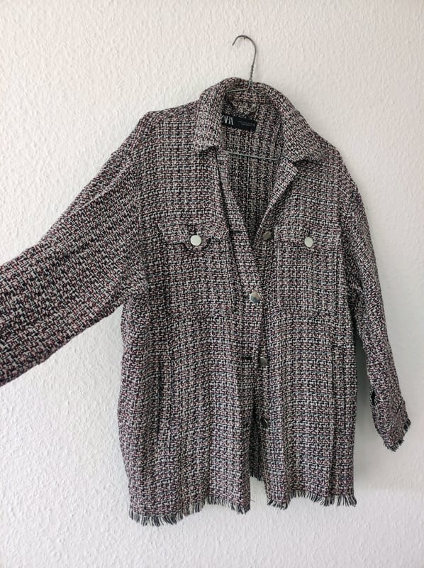 Damen Tweed-Overshirt-Jacke mit Fransenkante und Knopfleiste – Größe XS – Bunt – Bild 2 von 5
