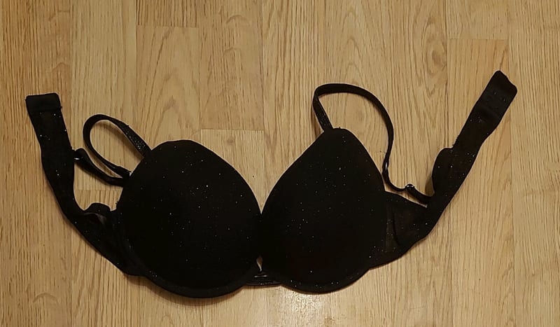 Damen Schwarzer Glitzer Push-up-BH mit Glitzersteinen an den Trägern – Größe 80B