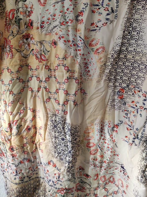 Damen Kleid mit buntem Blumen- und Ornamentdruck, kurzarm – Größe L/XL – Creme-Bunt – Bild 4 von 6