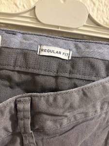 Graue Herren-Chinohose, Regular Fit – Größe 48 – Bild 3 von 4