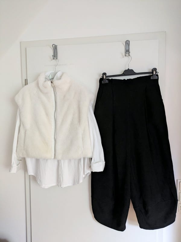 Damen kuschelige Fake fur Wende Weste Creme 38/40 Neu – Größe L
