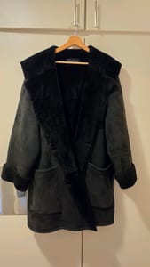 Damen Vintage Marc Cain Lammfellmantel Schwarz Echtleder Shearling Coat 80s/90s – Größe Oversize