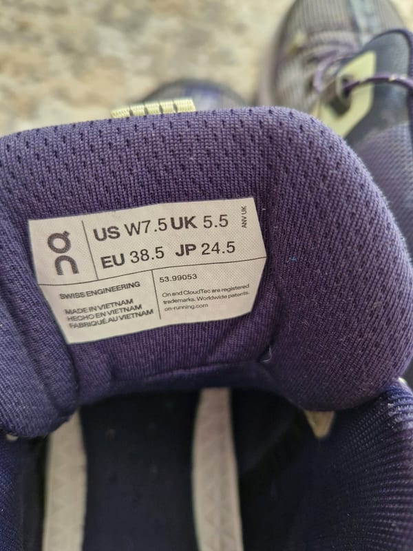 Damen Wanderschuhe von On Cloud, Größe 38.5 – Grün – Bild 11 von 12