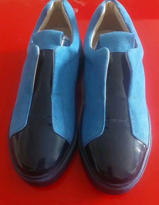 Girotti Damen Slipper Wildleder blau/schwarz Lackoptik Schlupf EU 39 – Größe 39 – Bild 3 von 4