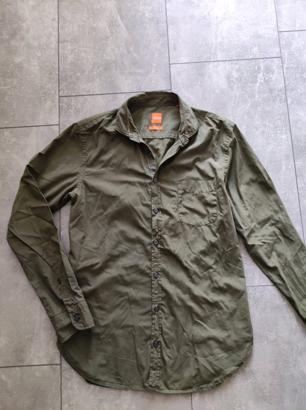 Olivgrünes Herrenhemd, langarm, Slim Fit – Größe M – Bild 2 von 9