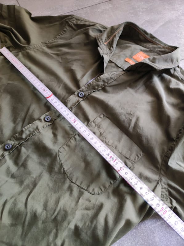 Olivgrünes Herrenhemd, langarm, Slim Fit – Größe M – Bild 6 von 9