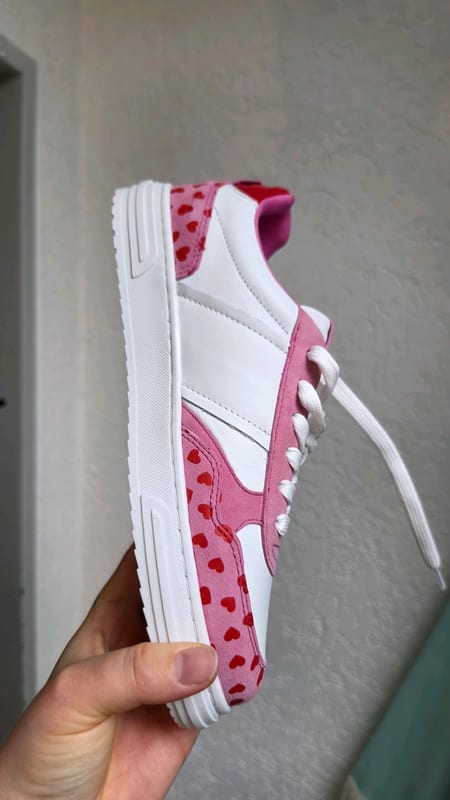 Tamaris Damen Sneaker mit Herzen Love Edition – Größe 40 – Weiß/Rot/Rosa – Bild 3 von 5