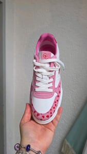 Tamaris Damen Sneaker mit Herzen Love Edition – Größe 40 – Weiß/Rot/Rosa – Bild 2 von 5