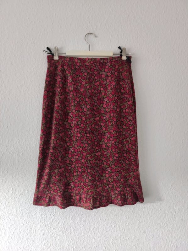 Damen Geblümter Midirock mit Rüschensaum aus Wollmischgewebe – Größe S – Rot – Bild 2 von 6