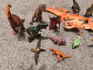Dinosaurier-Figuren Set – Spielzeug-Dinos – Bild 2 von 8