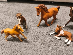 Pferde-Figuren Set – 6 Stück Schleich – Bild 2 von 5