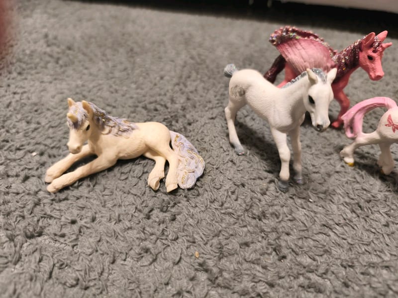 Fabelwesen Figuren Set – Pferde und Einhörner – Bild 3 von 8