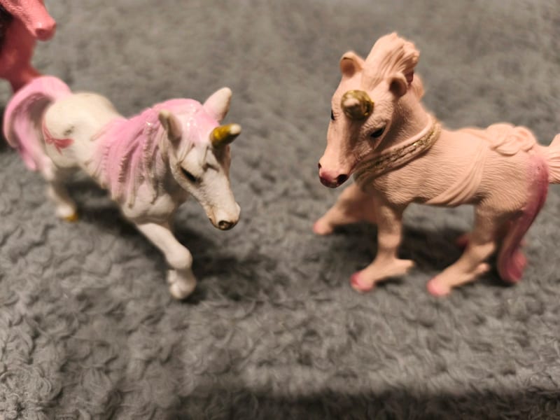 Fabelwesen Figuren Set – Pferde und Einhörner – Bild 7 von 8