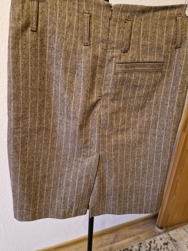 Damen Wolle rock von Italienische Marke Battistoni Größe S – Beige/Weiß – Bild 3 von 3