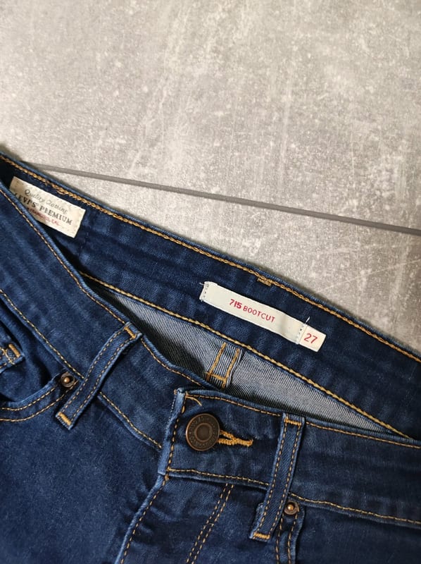 Damen Dunkelblaue Bootcut-Jeans – Größe S – Bild 2 von 4