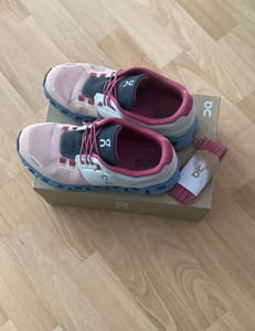 on Cloud Damen Gr 37.5 – Rose – Bild 2 von 4