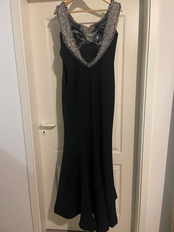 Damen Abendkleid mit Strasssteinchen – Größe 42 – Schwarz – Bild 6 von 8