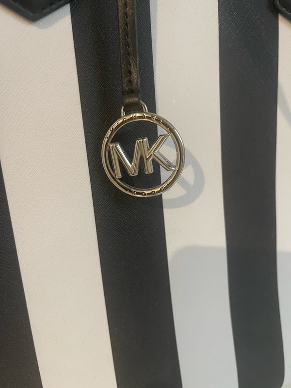 Damen Shopper Michael Kors original mit schwarz-weißen Streifen und silbernen Details – Bild 4 von 8