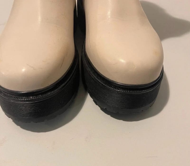Damen Boots mit Plateausohle – Größe 39 – Creme – Bild 4 von 8