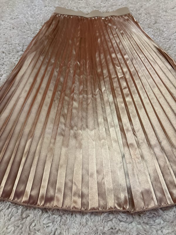 Damen Plissierter Midirock in Roségold, glänzend – Einheitsgröße – Bild 2 von 2