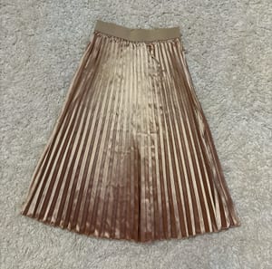 Damen Plissierter Midirock in Roségold, glänzend – Einheitsgröße