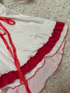 Damen Krankenschwester-Kostüm mit Haube – Kleid – Größe S/M – Weiß-rot – Bild 3 von 4